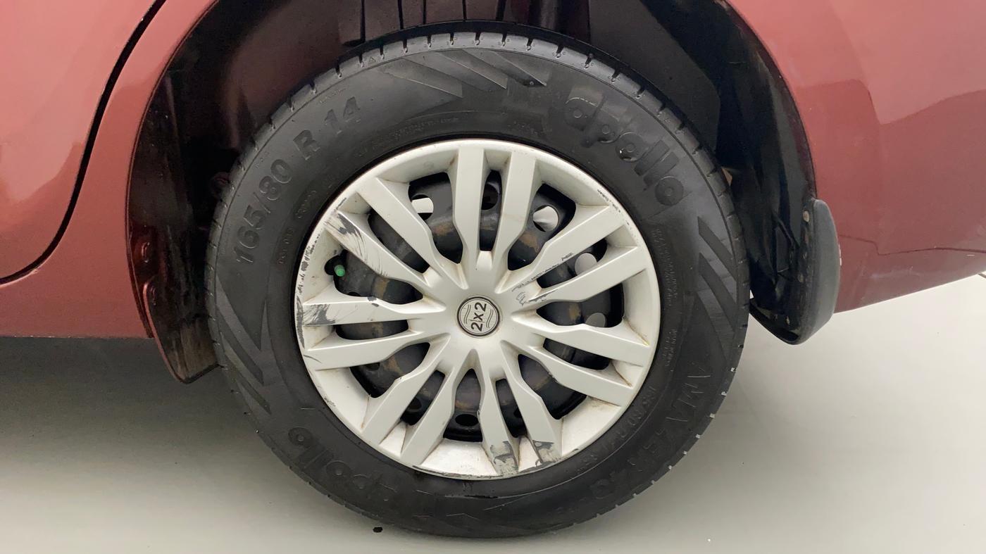 2017 Maruti Dzire VDI, Diesel, Manual, 98,780 km, Left Rear Wheel
