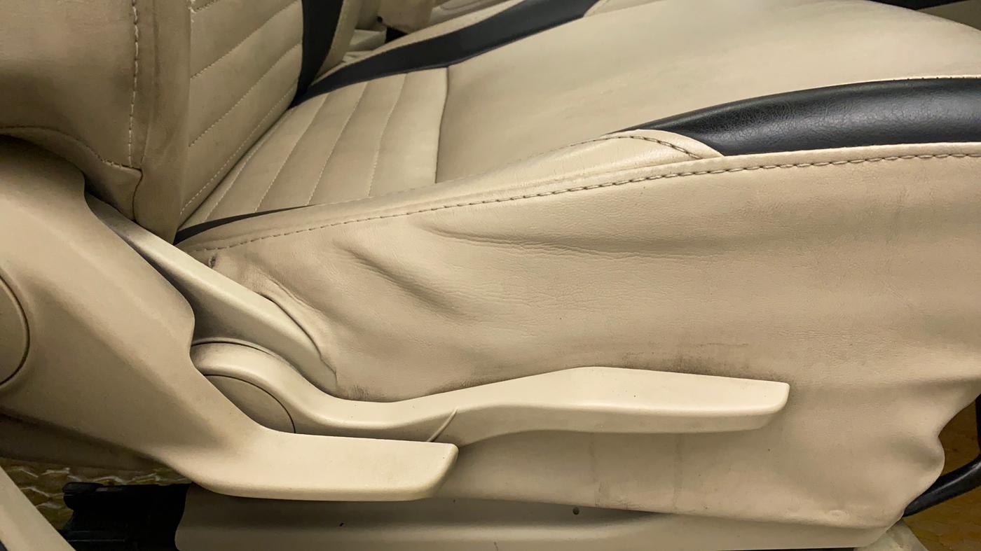 2017 Maruti Dzire VDI, Diesel, Manual, 98,780 km, Driver Side Adjustment Panel
