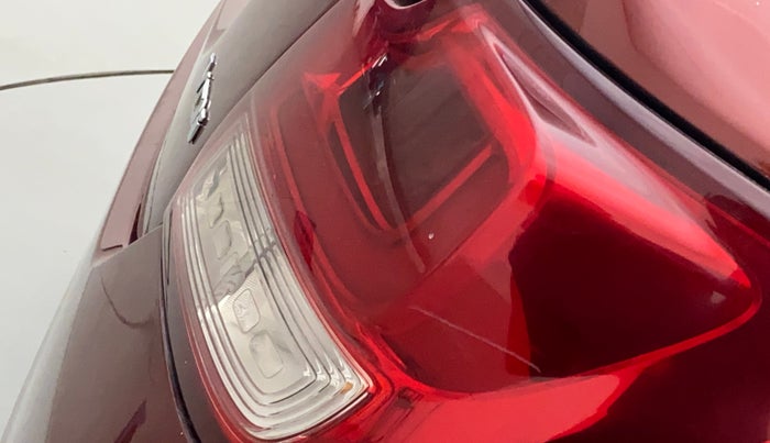 2017 Maruti Dzire VDI, Diesel, Manual, 98,780 km, Right tail light - Reverse gear light not functional
