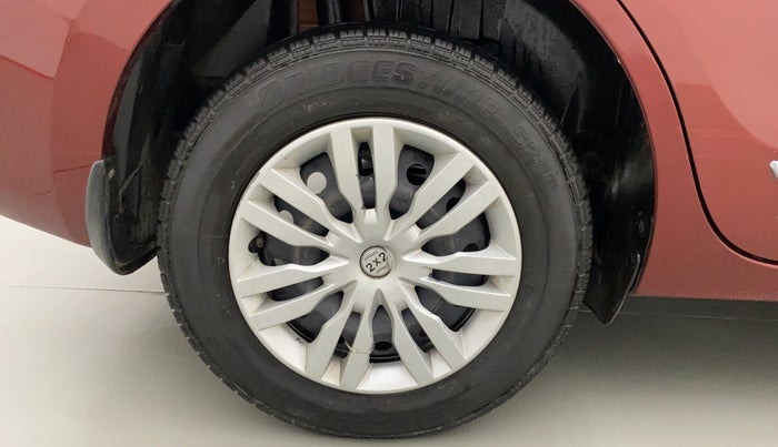 2017 Maruti Dzire VDI, Diesel, Manual, 98,780 km, Right Rear Wheel
