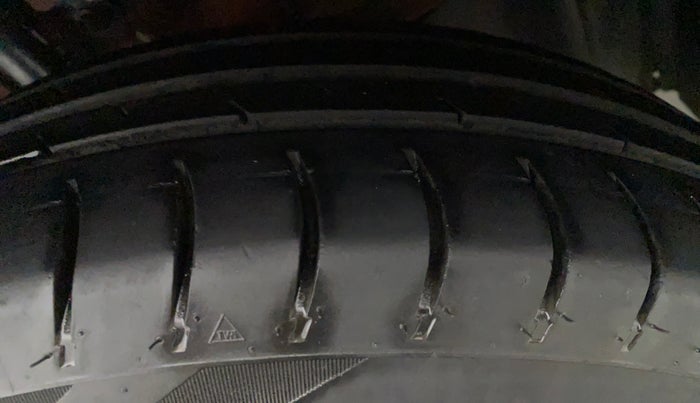 2017 Maruti Dzire VDI, Diesel, Manual, 98,780 km, Left Rear Tyre Tread