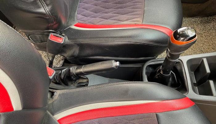 2020 Renault Kwid CLIMBER 1.0 (O), Petrol, Manual, 33,217 km, Gear Lever