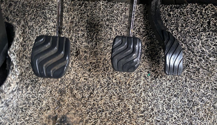 2020 Renault Kwid CLIMBER 1.0 (O), Petrol, Manual, 33,217 km, Pedals