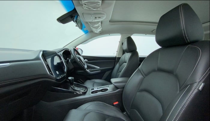 2020 MG HECTOR SHARP 1.5 DCT PETROL, Petrol, Automatic, 30,712 km, Right Side Front Door Cabin