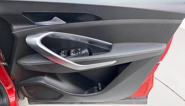 2020 MG HECTOR SHARP 1.5 DCT PETROL, Petrol, Automatic, 30,712 km, Driver Side Door Panels Control