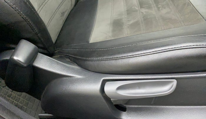 2021 Skoda Rapid AMBITION TSI, Petrol, Manual, 13,295 km, Driver Side Adjustment Panel