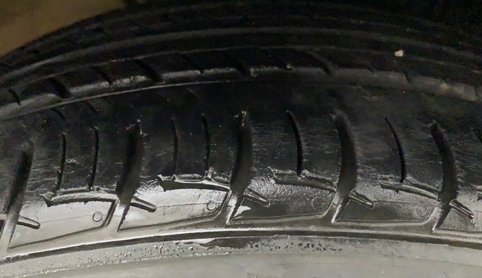 2021 Skoda Rapid AMBITION TSI, Petrol, Manual, 13,295 km, Right Front Tyre Tread