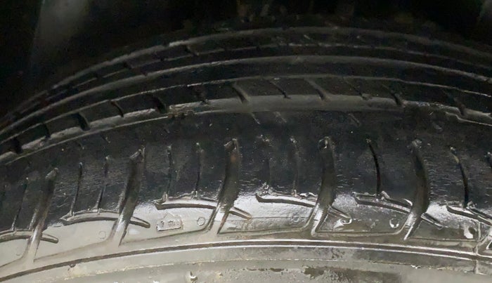 2021 Skoda Rapid AMBITION TSI, Petrol, Manual, 13,295 km, Right Rear Tyre Tread
