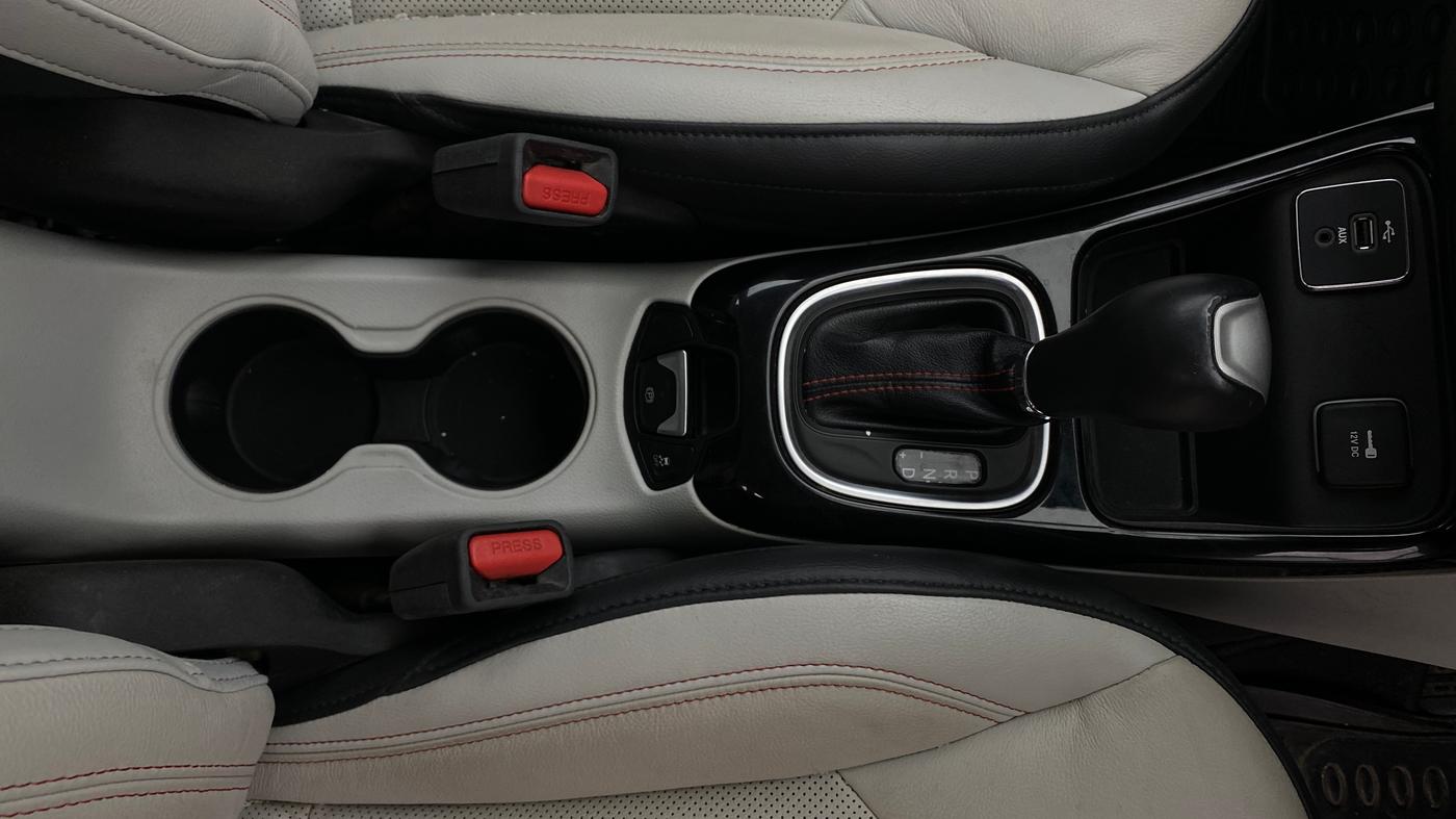 2018 Jeep Compass LIMITED 1.4 PETROL AT, Petrol, Automatic, 49,212 km, Gear Lever