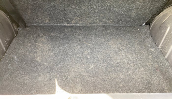 2017 Renault Kwid RXT 1.0, Petrol, Manual, 41,194 km, Boot Inside