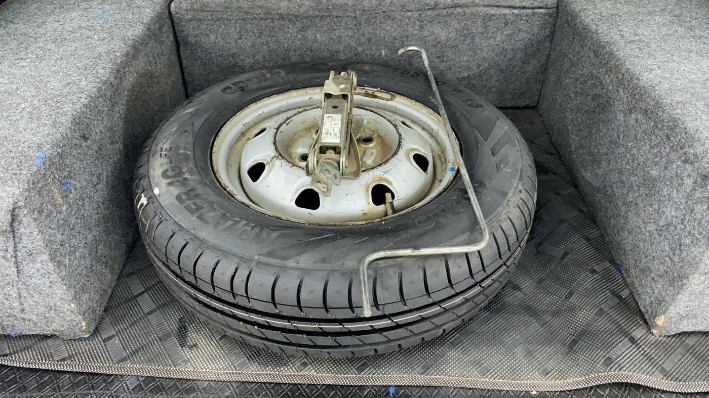 2018 Maruti Eeco 5 STR CNG WITH AC PLUSHTR, CNG, Manual, 79,303 km, Spare Tyre