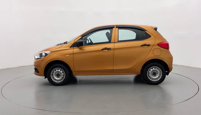 2018 Tata Tiago XE 1.2 REVOTRON, Petrol, Manual, 17,904 km, Left Side