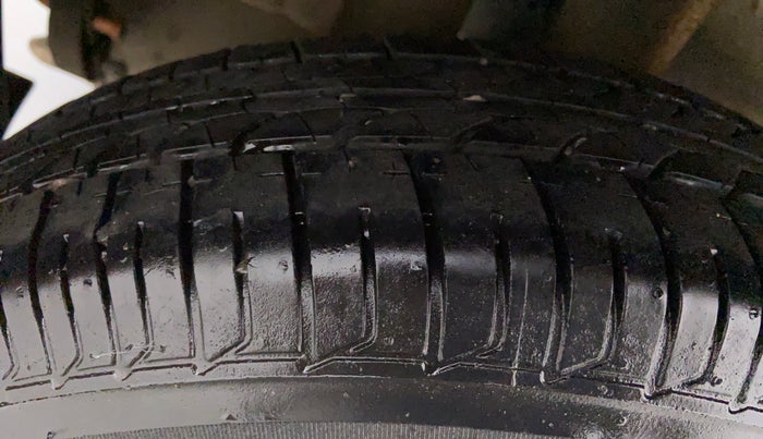 2018 Tata Tiago XE 1.2 REVOTRON, Petrol, Manual, 17,904 km, Right Rear Tyre Tread