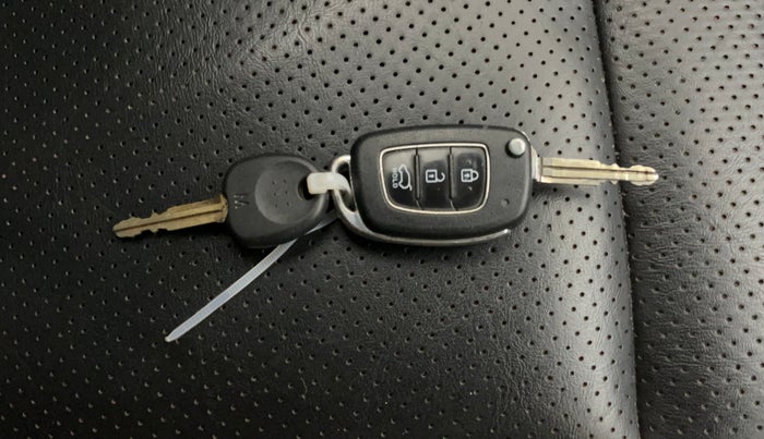 2016 Hyundai Elite i20 SPORTZ 1.2, Petrol, Manual, 67,820 km, Key Close Up