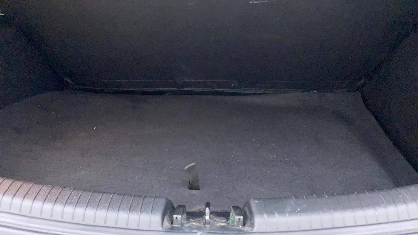 2015 Hyundai Grand i10 SPORTZ 1.2 KAPPA VTVT, Petrol, Manual, 78,389 km, Boot Inside