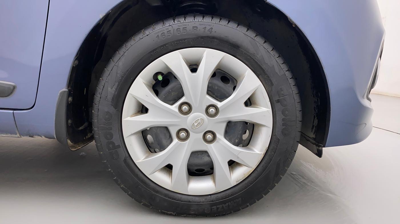 2015 Hyundai Grand i10 SPORTZ 1.2 KAPPA VTVT, Petrol, Manual, 78,389 km, Right Front Wheel