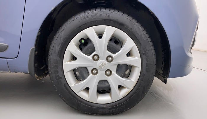 2015 Hyundai Grand i10 SPORTZ 1.2 KAPPA VTVT, Petrol, Manual, 78,389 km, Right Front Wheel