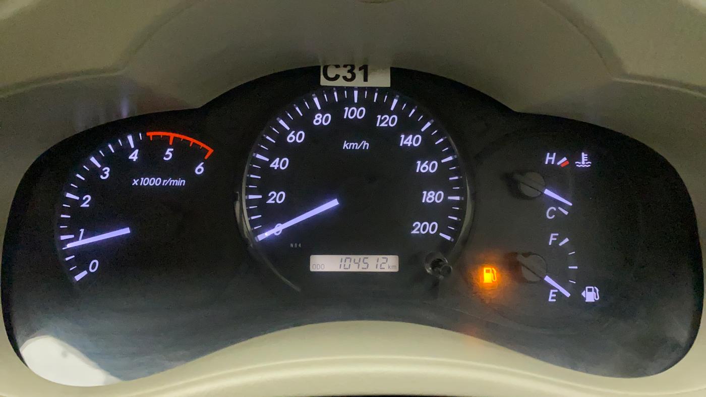 2014 Toyota Innova 2.5 GX 7 STR, Diesel, Manual, 1,04,512 km, Odometer Image