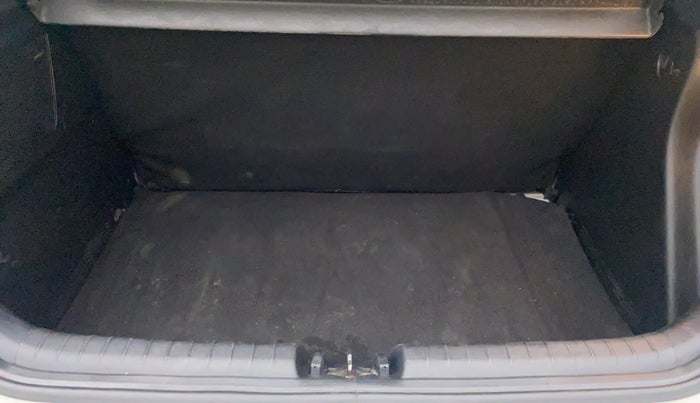 2021 Hyundai NEW I20 ASTA 1.2 MT, Petrol, Manual, 51,220 km, Boot Inside