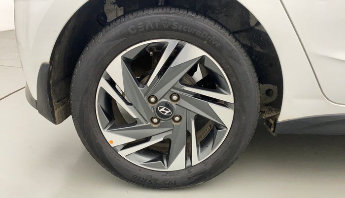 2021 Hyundai NEW I20 ASTA 1.2 MT, Petrol, Manual, 51,220 km, Right Rear Wheel