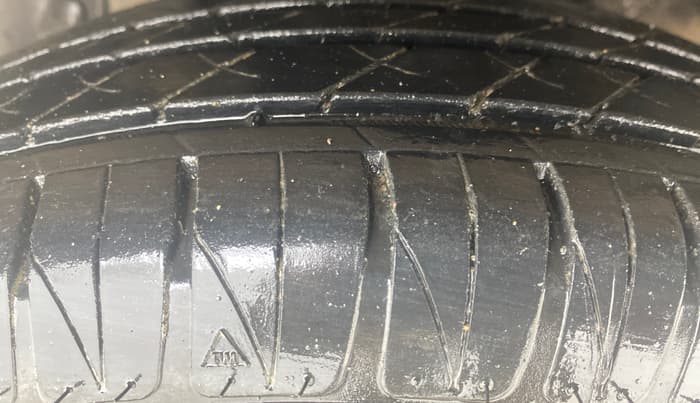 2015 Tata Bolt XT REVOTRON, Petrol, Manual, 85,243 km, Left Front Tyre Tread