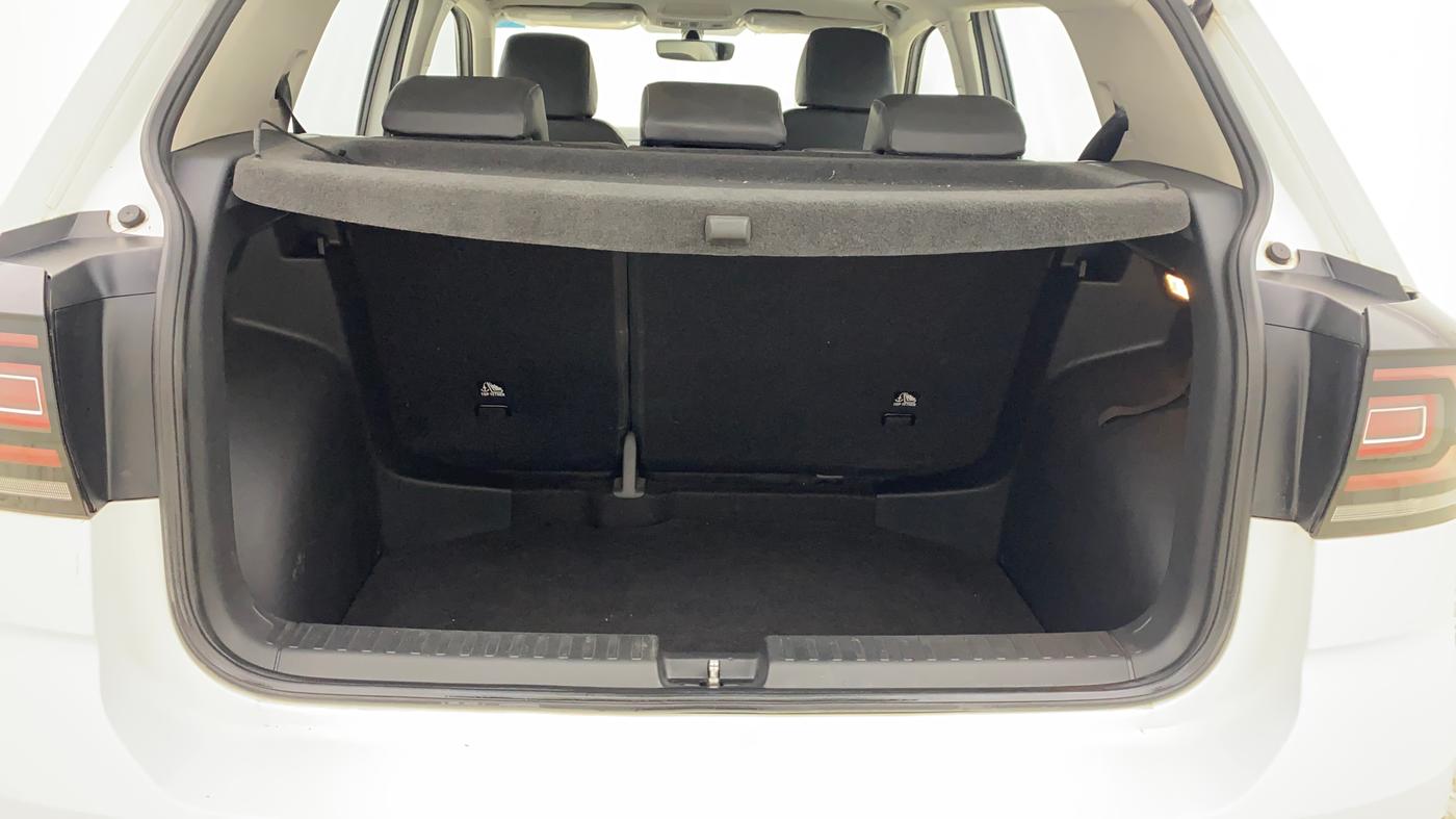 2022 Volkswagen TAIGUN TOPLINE 1.0 TSI MT, Petrol, Manual, 54,286 km, Boot Inside