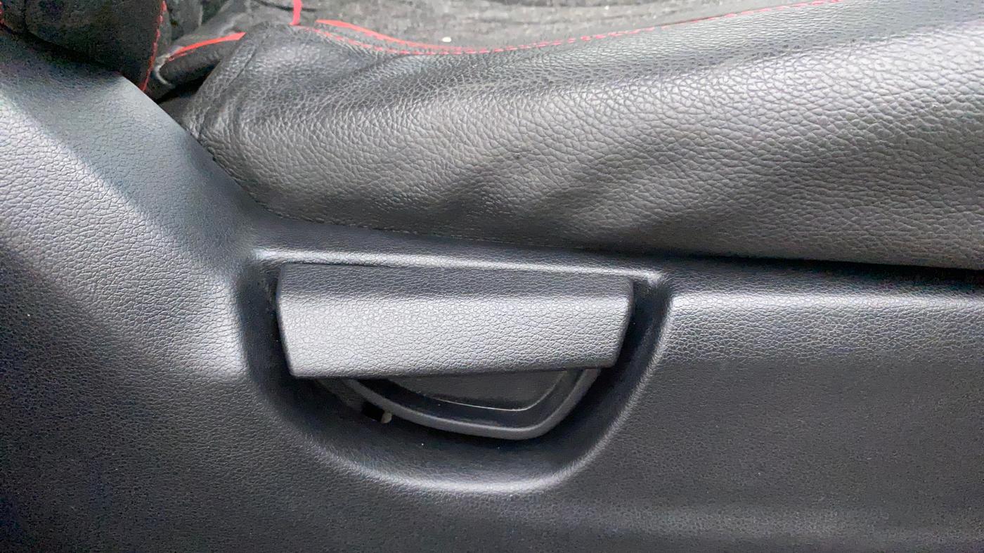 2018 Hyundai NEW SANTRO SPORTZ CNG, CNG, Manual, 28,634 km, Driver Side Adjustment Panel