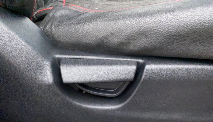 2018 Hyundai NEW SANTRO SPORTZ CNG, CNG, Manual, 28,634 km, Driver Side Adjustment Panel