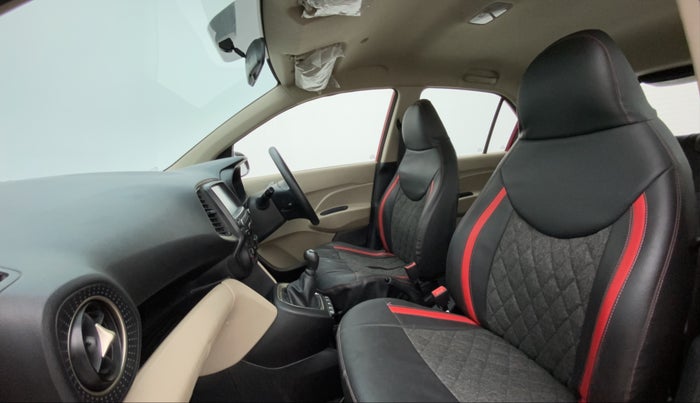 2018 Hyundai NEW SANTRO SPORTZ CNG, CNG, Manual, 28,634 km, Right Side Front Door Cabin