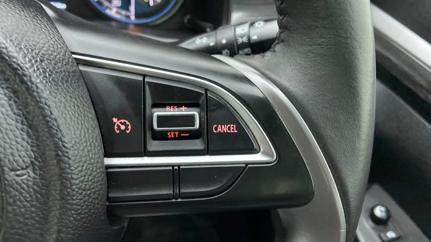 2022 Maruti XL6 ALPHA PLUS MT DUAL TONE, Petrol, Manual, 30,516 km, Adaptive Cruise Control