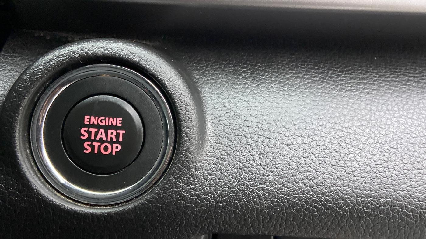 2022 Maruti XL6 ALPHA PLUS MT DUAL TONE, Petrol, Manual, 30,516 km, Keyless Start/ Stop Button