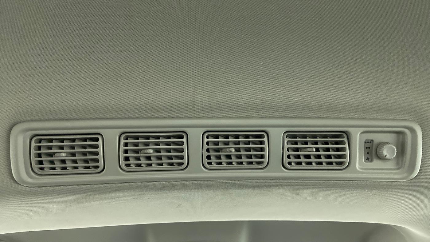 2022 Maruti XL6 ALPHA PLUS MT DUAL TONE, Petrol, Manual, 30,516 km, Rear AC Vents