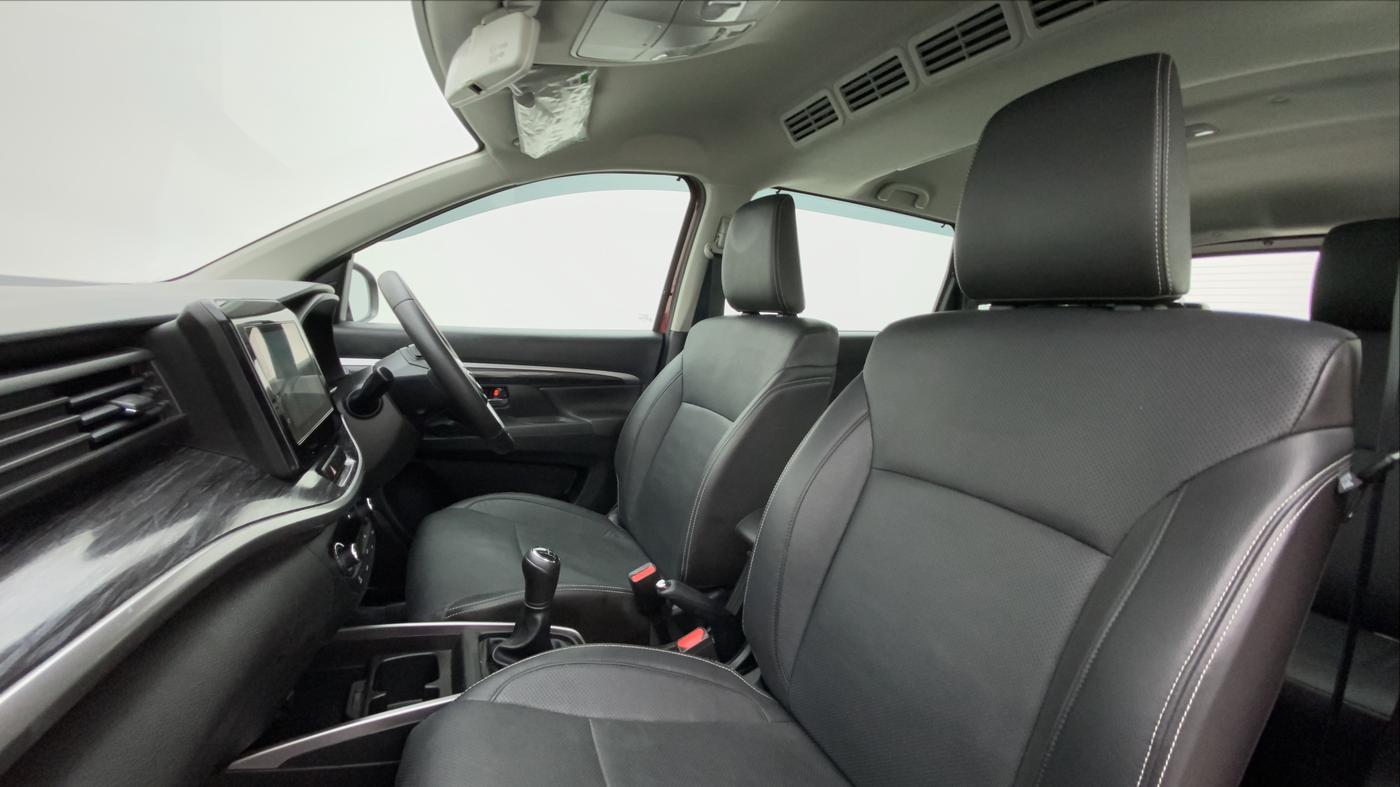 2022 Maruti XL6 ALPHA PLUS MT DUAL TONE, Petrol, Manual, 30,516 km, Right Side Front Door Cabin