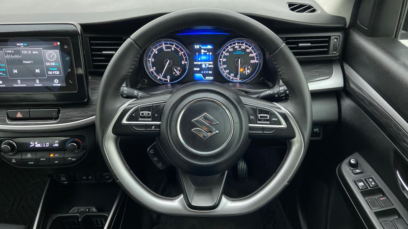 2022 Maruti XL6 ALPHA PLUS MT DUAL TONE, Petrol, Manual, 30,516 km, Steering Wheel Close Up