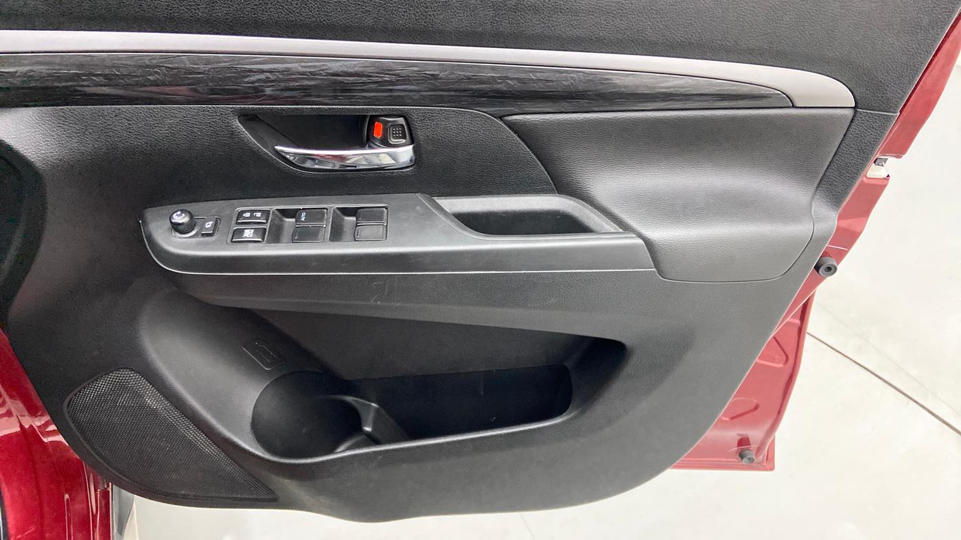 2022 Maruti XL6 ALPHA PLUS MT DUAL TONE, Petrol, Manual, 30,516 km, Driver Side Door Panels Control