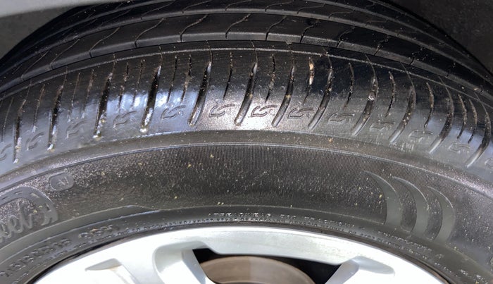 2022 KIA SONET HTK PLUS 1.2, Petrol, Manual, 17,803 km, Left Front Tyre Tread