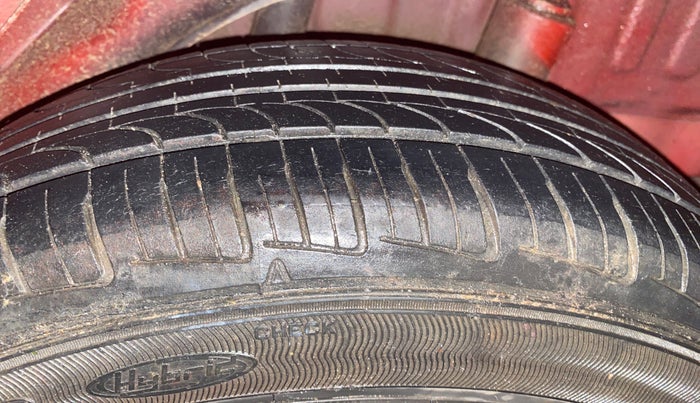 2013 Honda Brio S MT, Petrol, Manual, 84,188 km, Left Rear Tyre Tread