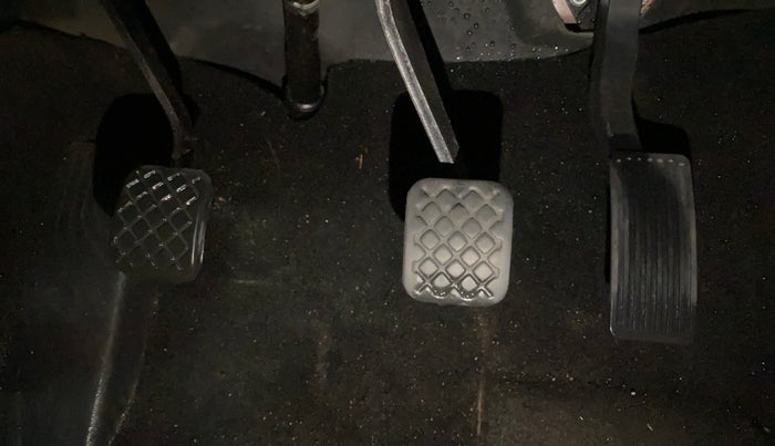 2023 MG HECTOR SMART PRO 1.5 TURBO MT PETROL, Petrol, Manual, 16,880 km, Pedals