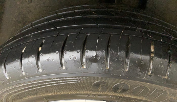 2023 MG HECTOR SMART PRO 1.5 TURBO MT PETROL, Petrol, Manual, 16,880 km, Left Rear Tyre Tread