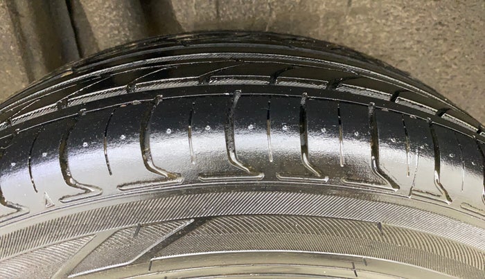 2017 Maruti Dzire ZDI PLUS AMT, Diesel, Automatic, 50,706 km, Right Rear Tyre Tread