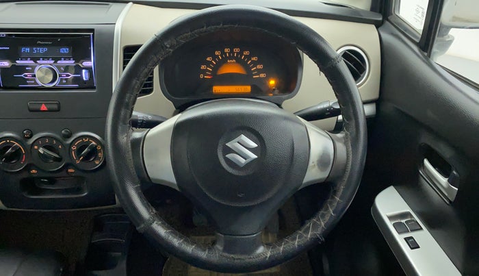 2016 Maruti Wagon R 1.0 LXI CNG, CNG, Manual, 56,582 km, Steering Wheel Close Up