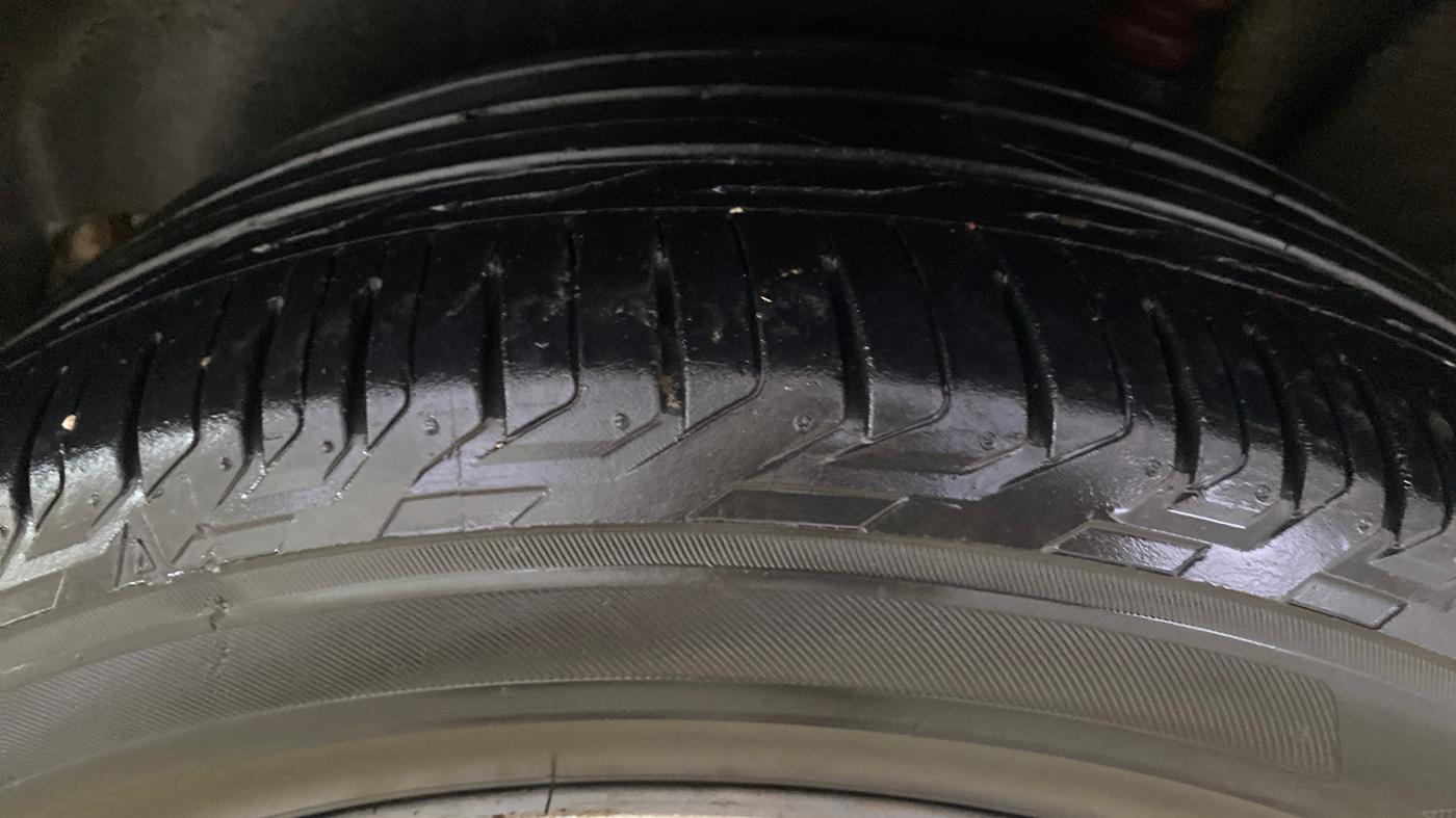 2025 Hyundai Creta E 1.5 PETROL, CNG, Manual, 10,365 km, Left Rear Tyre Tread