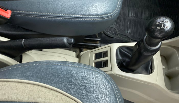 2019 Maruti Alto LXI, Petrol, Manual, 54,396 km, Gear Lever