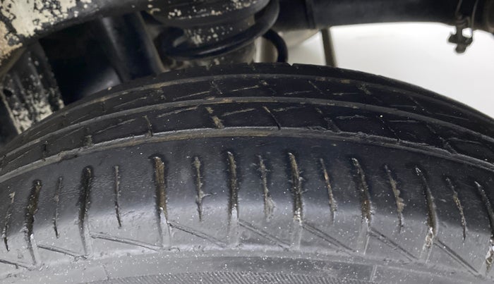 2019 Maruti Alto LXI, Petrol, Manual, 54,396 km, Left Rear Tyre Tread