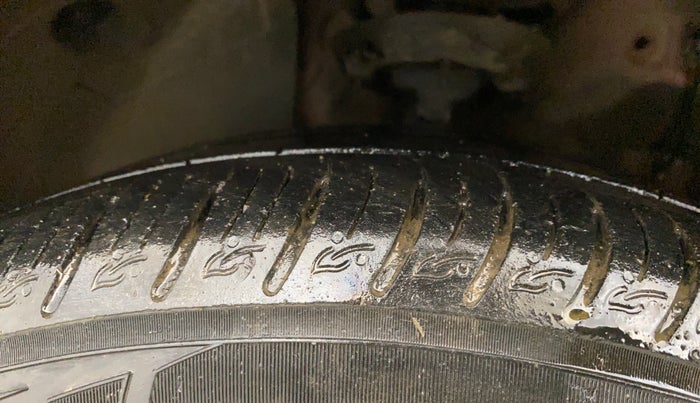 2022 KIA SONET GTX PLUS 1.5, Diesel, Manual, 31,592 km, Left Front Tyre Tread