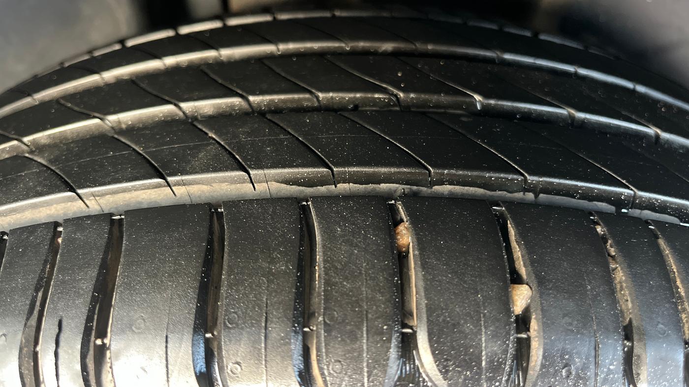 2021 Volkswagen TAIGUN GT PLUS 1.5 TSI DSG, Petrol, Automatic, 1,13,275 km, Right Rear Tyre Tread