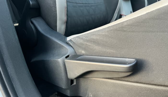 2021 Volkswagen TAIGUN GT PLUS 1.5 TSI DSG, Petrol, Automatic, 1,13,275 km, Driver Side Adjustment Panel