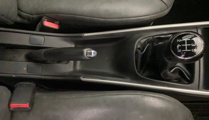 2018 Maruti Baleno ZETA PETROL 1.2, Petrol, Manual, 69,375 km, Gear Lever