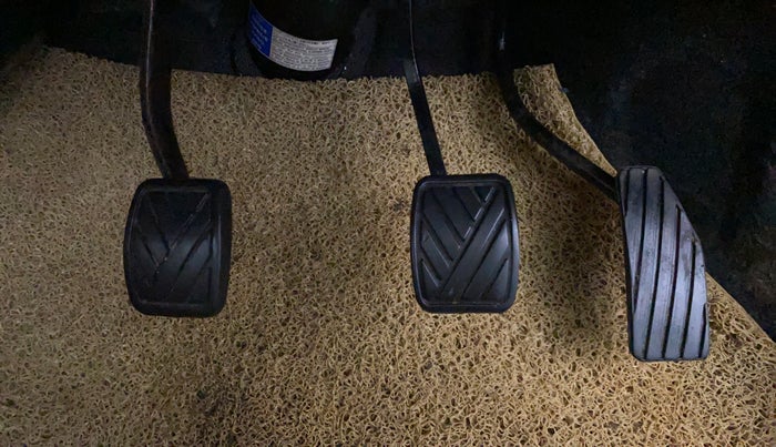 2017 Maruti Wagon R 1.0 VXI+, Petrol, Manual, 30,550 km, Pedals