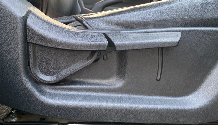 2022 KIA SELTOS HTK PLUS 1.5, Petrol, Manual, 24,502 km, Driver Side Adjustment Panel